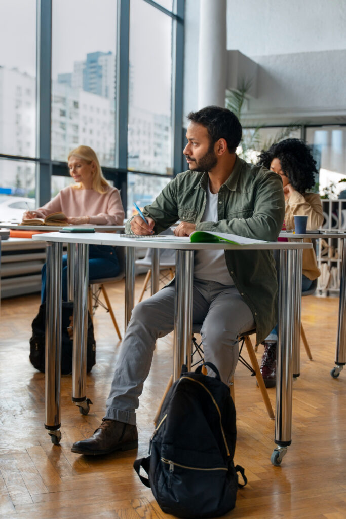 TFA Sostegno e Master: è consentita la contemporanea iscrizione se il master non ha frequenza obbligatoria