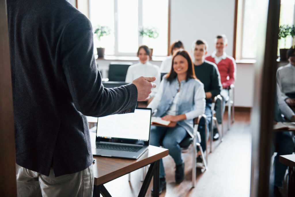 Cari amici, ecco per voi alcune informazioni aggiuntive sul percorso abilitante per i docenti!